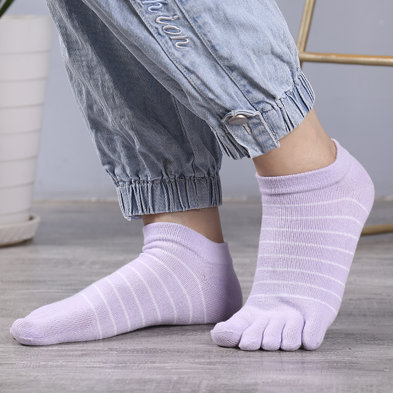 1/5 Pairs Women Striped Five T - огляд і ціна Ankle Sock Low Cut
