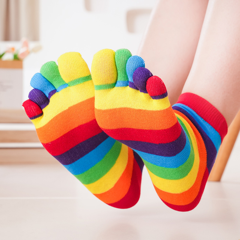 Women's Socks Rainbow Striped  - огляд і ціна Toe Sock Split