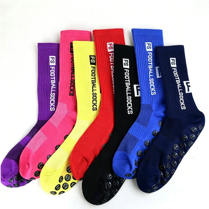 1 Pair Grippy Sports Crew Sock - огляд і ціна No Show Sock Women
